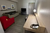 Travelodge by Wyndham Knoxville West