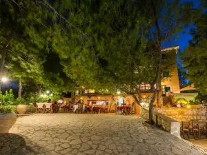 Nobelos Seaside Lodge