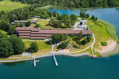 Skåvsjöholm, Hotell & Konferens Hotels in Åkersberga