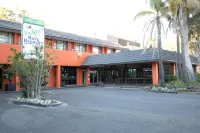 Markets Hotel Hotels in Homebush West