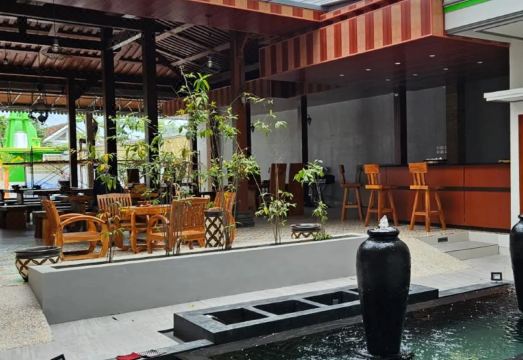 5. 오마 족로 부기..