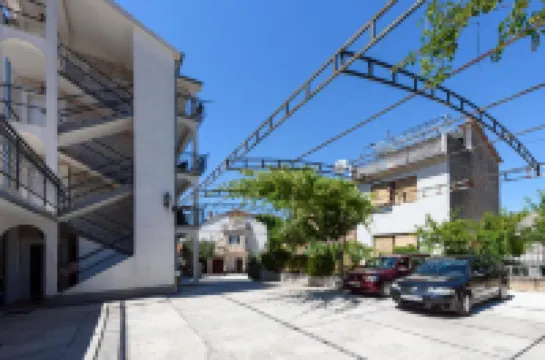 Apartments & Rooms Žaja