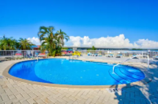 Old Wooden Bridge Resort & Marina