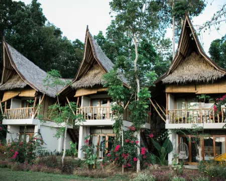 フォックス & ザ ファイヤーフライ コテージズ ロボックのホテル