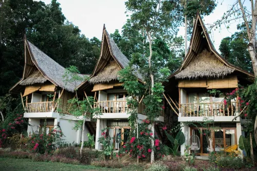 Fox & the Firefly Cottages Hotels in Loboc