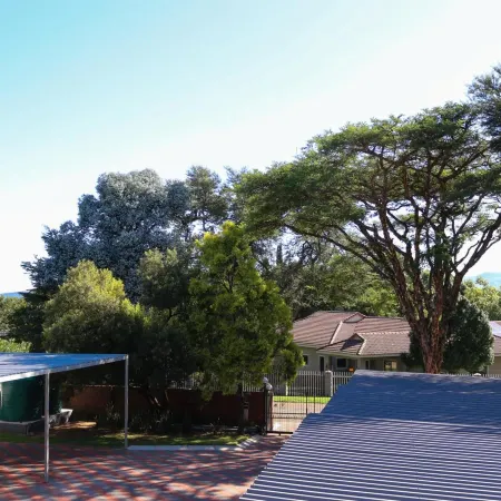 Luxury Heights Bed and Breakfast- Pool Ready for Use