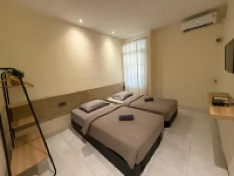 Buton Backpacker Lodge