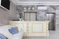 Grand Gallery Apartment by Provence