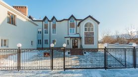 Platov na Dubovskogo Hotel