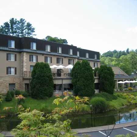 Meadowbrook Inn
