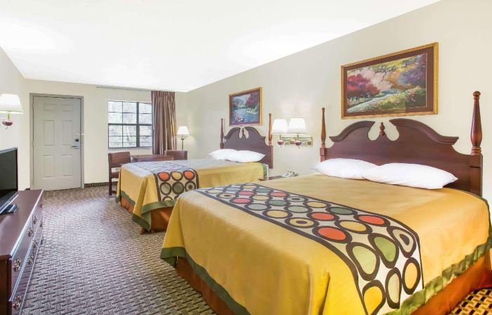 Super 8 by Wyndham Cabot