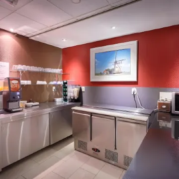 Amsterdam Downtown Hotel Отели рядом с достопримечательностью «Выставка «Тайны тела. Вселенная внутри»»