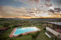 Agriturismo la Vecchia Fattoria - Pools