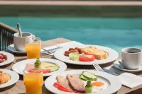 Mare Blue Suites