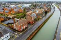 The King's Arms - parking