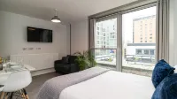 Cotels at the Hub Serviced Apartments, Superfast Broadband, Central Location, Free Parking