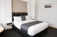 Busselton Gale Street Motel & Villas - balcony