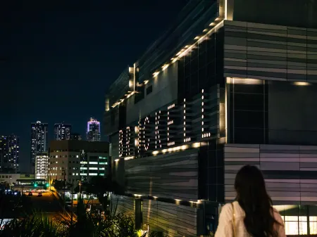 Hyatt Regency Miami Отели рядом с достопримечательностью «Литл Хайти»