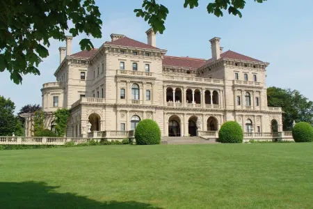 Residence Inn Providence Coventry Отели рядом с достопримечательностью «Summer Villa»