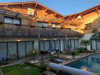 La Cabane d'Ambroise - Pools