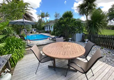 Colonial House Motel Các khách sạn gần Sân bay Kerikeri