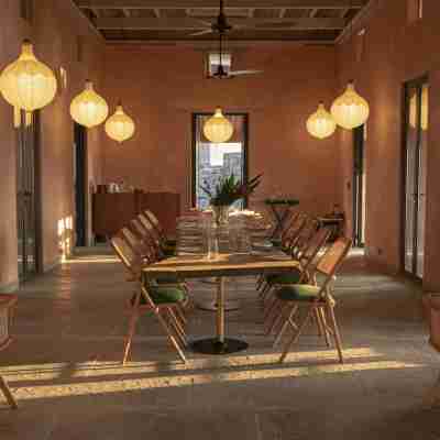 Amaya Dining/Meeting Rooms