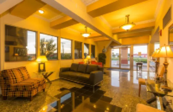 โฮเวิร์ด จอห์นสัน บายวินด์แฮม สนามบินโอคลาโฮมาซิตี้/แฟร์กราวด์ส โรงแรมในโอคลาโฮมาซิตี้