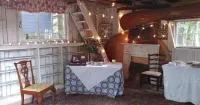 The Gables of Rhinebeck - Hot Tub