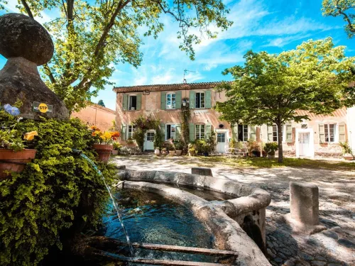 Maison d'hôtes Coeur d'Hérault - Gîte et Chambres d'hôtes - Spa & Massages - Pensionaatit