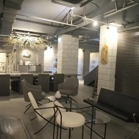 Upflo Hostel Отели рядом с достопримечательностью «Торговый центр Central City»