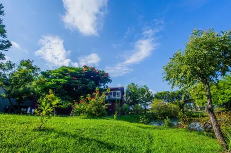 Green Forest Villa Отели в г. Илань