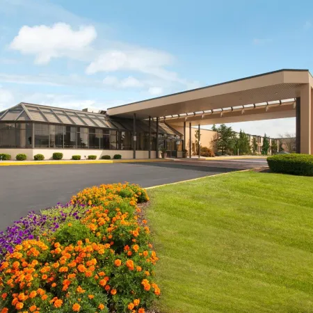 Days Hotel by Wyndham Allentown Airport / Lehigh Valley