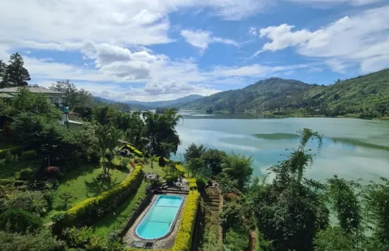 哈頓夏之家旅館