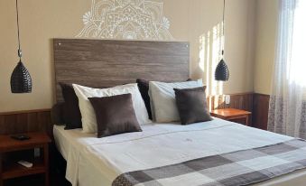 Pousada Lua Luana - Housity
