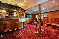 Wai Ora Lakeside Spa Resort - bar