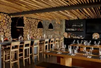 Seven Boutique Hotel - bar