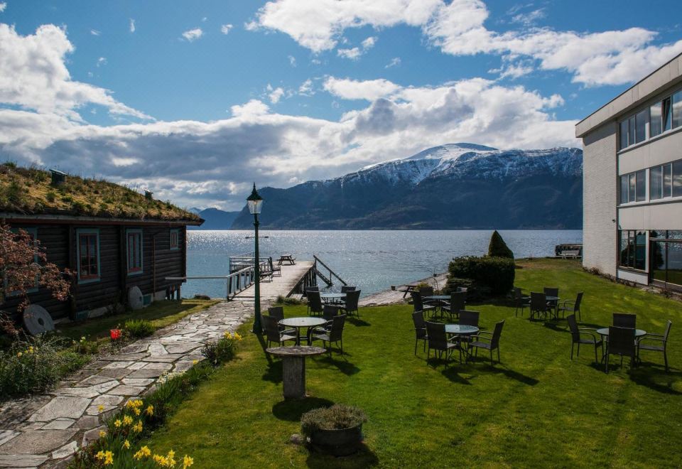 hotel overview picture