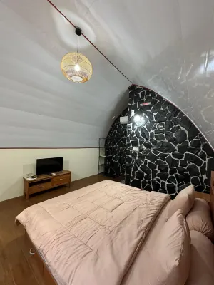 Villa Dlovey Hotel dekat Bale Prabu Siliwangi