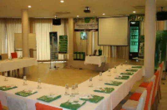 Caza V1 Serviced Apartment