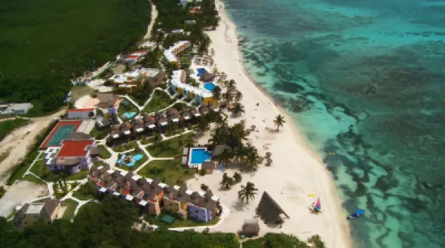 VR Club Tulum Riviera Hotels near Tankah Bay