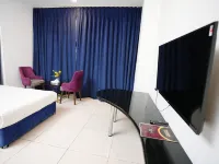 Park Side Plaza Hotel