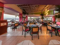 Decameron Los Cocos Guayabitos, Ramada All Inclusive Resort - Frühstück