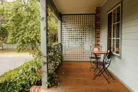 Federation Gardens & Possums Hideaway