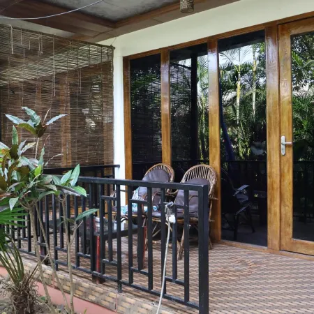 Patnem Beach Cottages