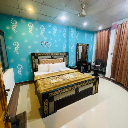 Hotel Green Land