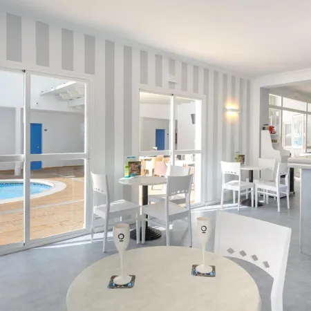 Hotel Apartamentos Vibra Central City - Adults Only