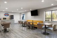 Days Inn by Wyndham Davenport Hotels in Davenport