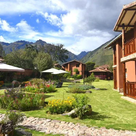 Lizzy Wasi Urubamba