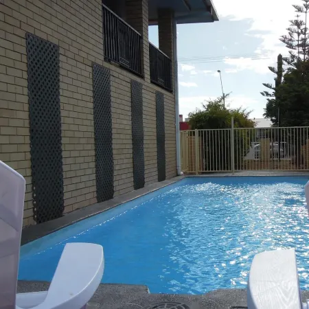 Jackaroo Apartments