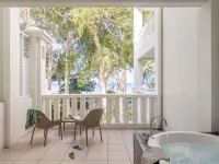 Peppers Beach Club & Spa Palm Cove - Hot Tub